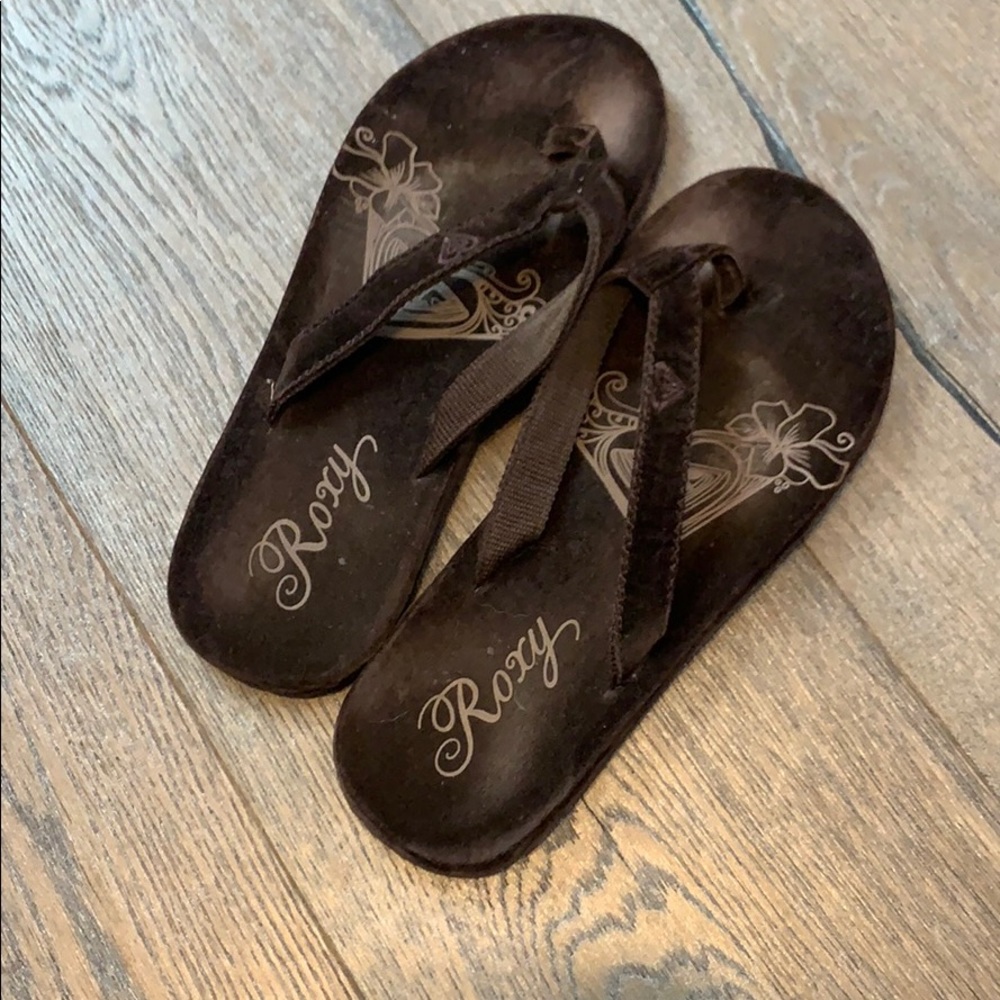 Roxy flip flops